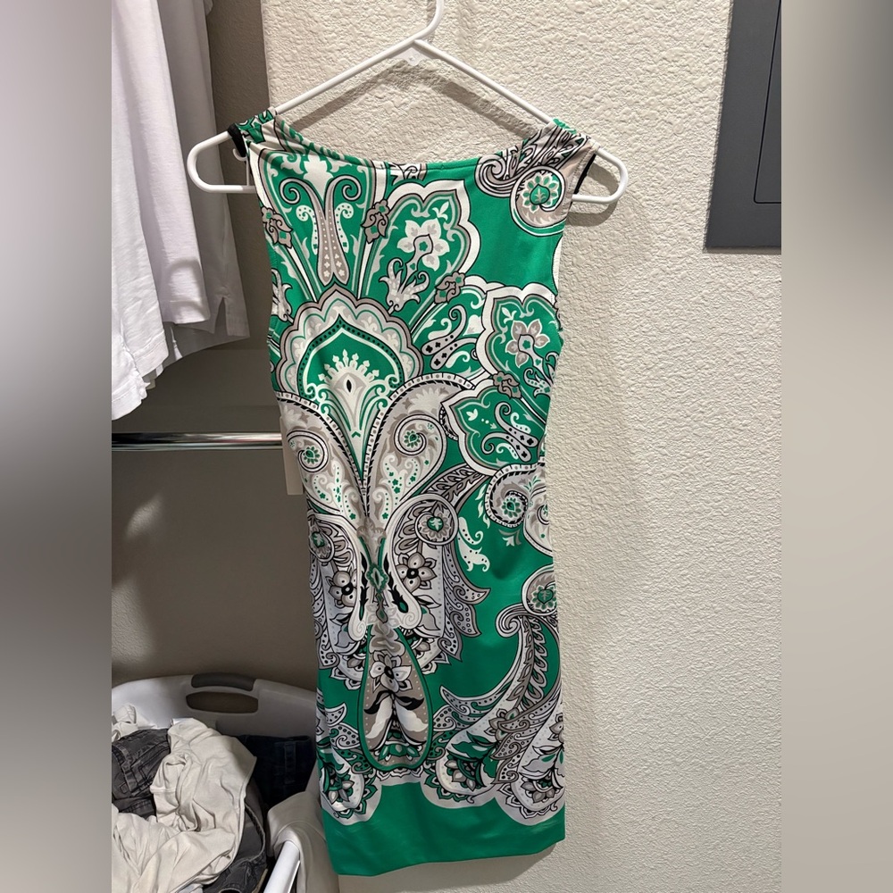 Women’s dress